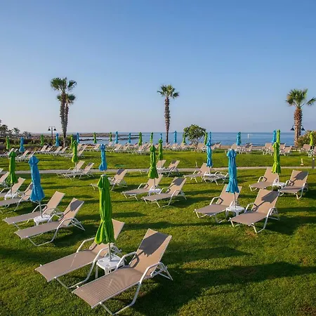 Leonardo Cypria Bay Готель